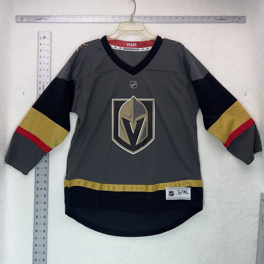 Vegas Golden Knights Hockey Jersey Youth Large /XL Gray Fanatics NHL Pullover